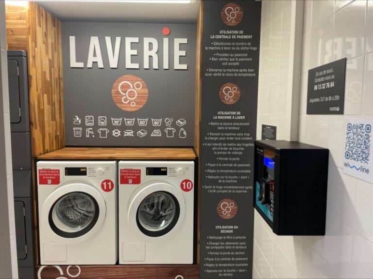 Laverie de résidence étudiante à Rennes avec sa centrale de paiement connectée Wi-Mini